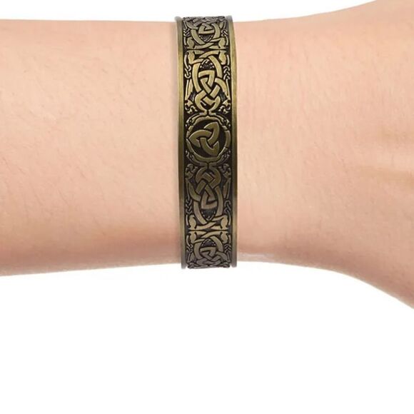 Magnetic by Design Antique Style Celtic Knot Cuff Bracelet in Goldtone 7 Inch - Picture 6 of 6